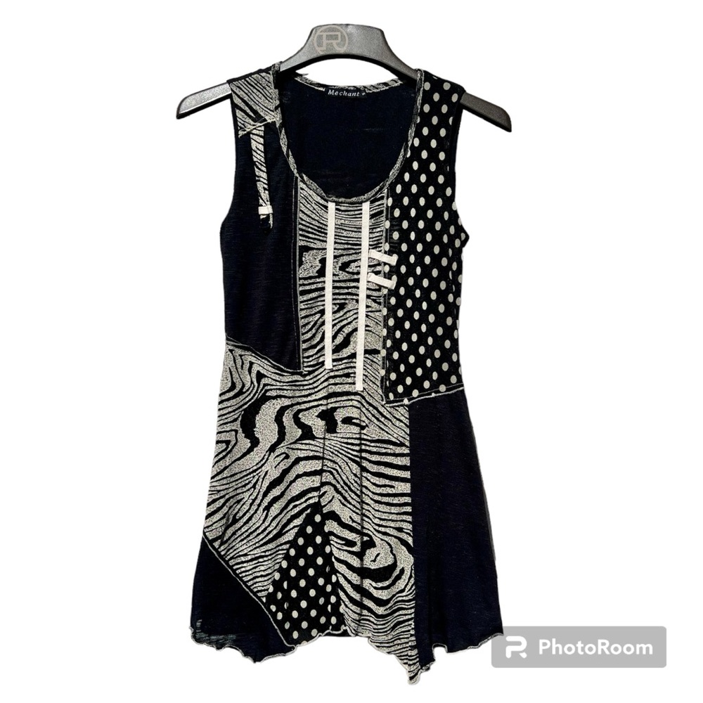 Woman’s Mechant Tunic Sz S Black/White Graphic Print Fully Lined Pre owned